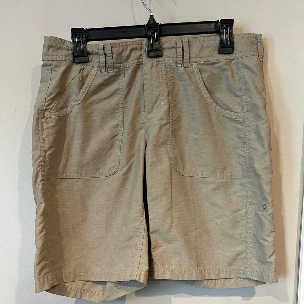 The North Face Womens. Shorts. EUC